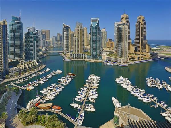 نزل دبيفي Pirates Bay المظهر الخارجي الصورة